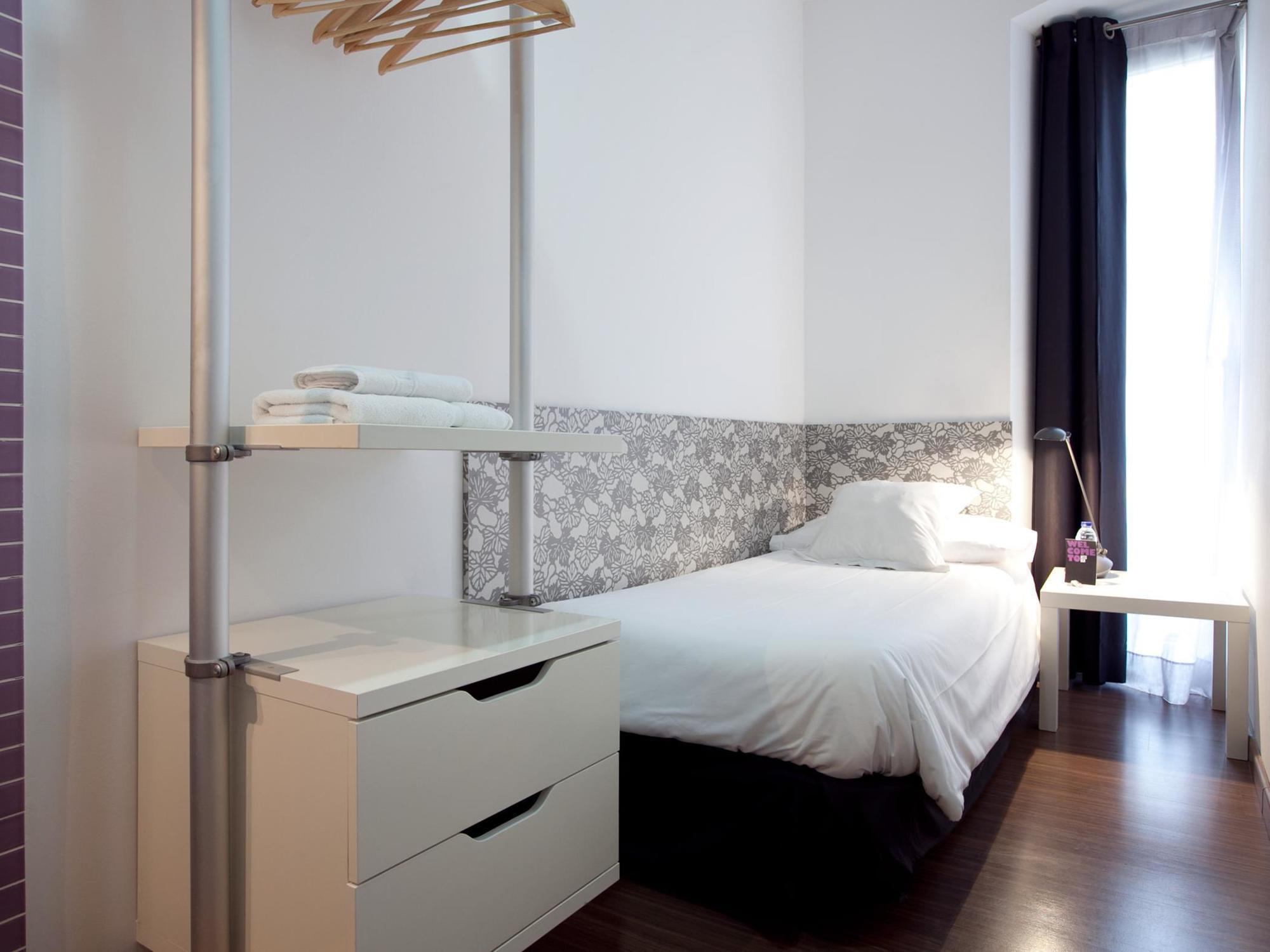 Hostal Nitzs Bcn Барселона Экстерьер фото