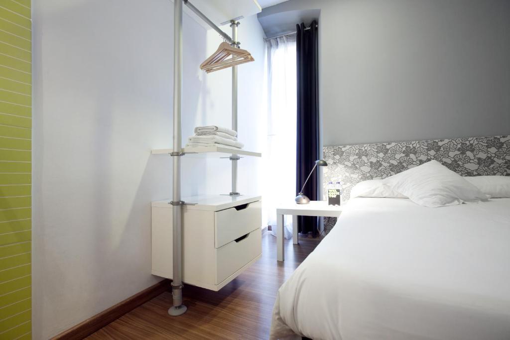 Hostal Nitzs Bcn Барселона Номер фото