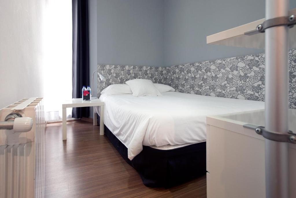 Hostal Nitzs Bcn Барселона Номер фото