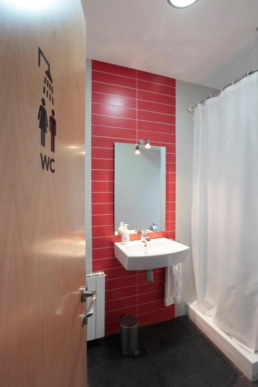 Hostal Nitzs Bcn Барселона Экстерьер фото